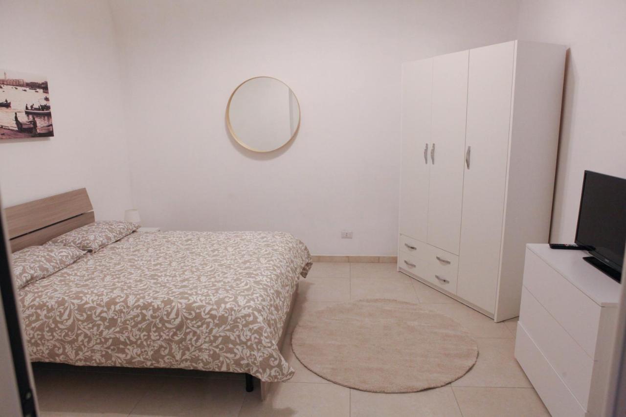 Apartaments Del Sole บารี ภายนอก รูปภาพ